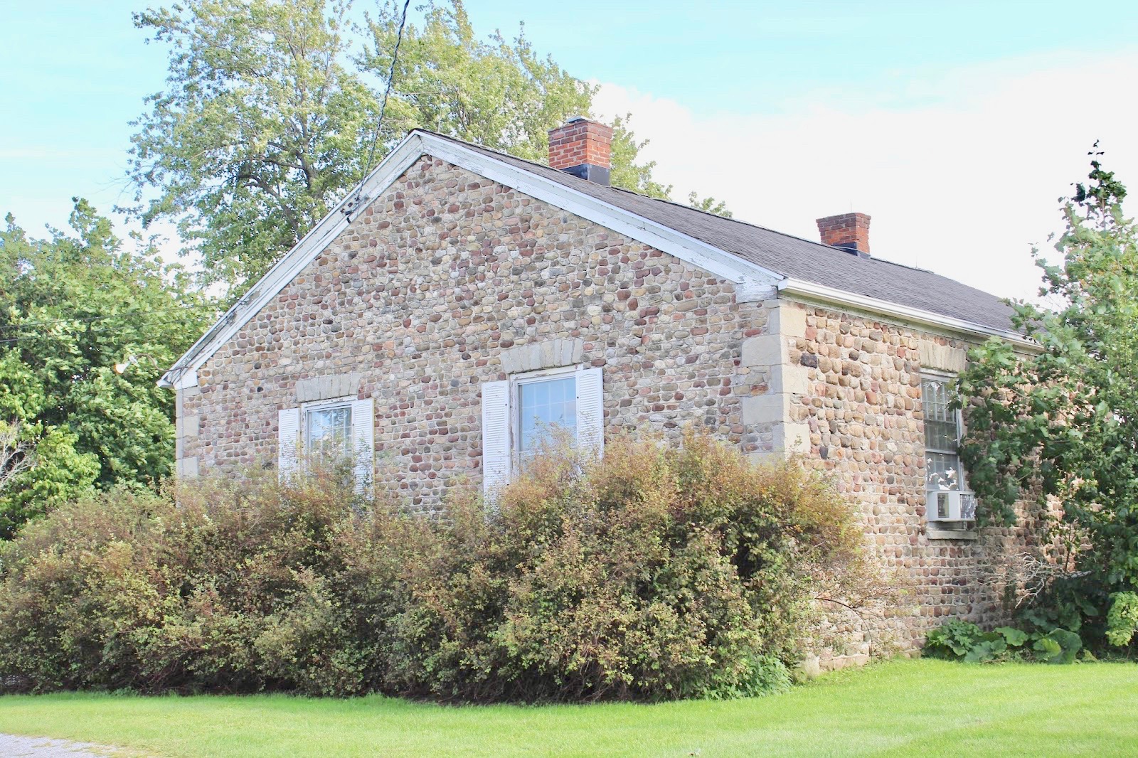 409 Quaker Road Scottsville